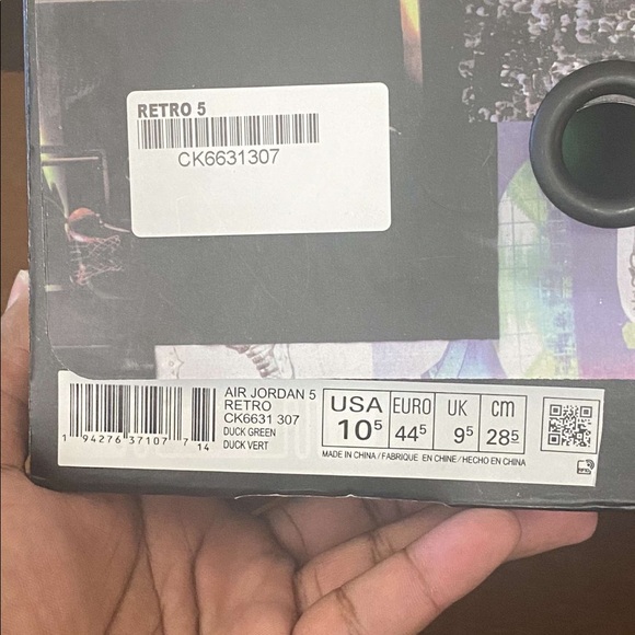 Jordan retro 5s Oregon sneakers - Picture 2 of 10